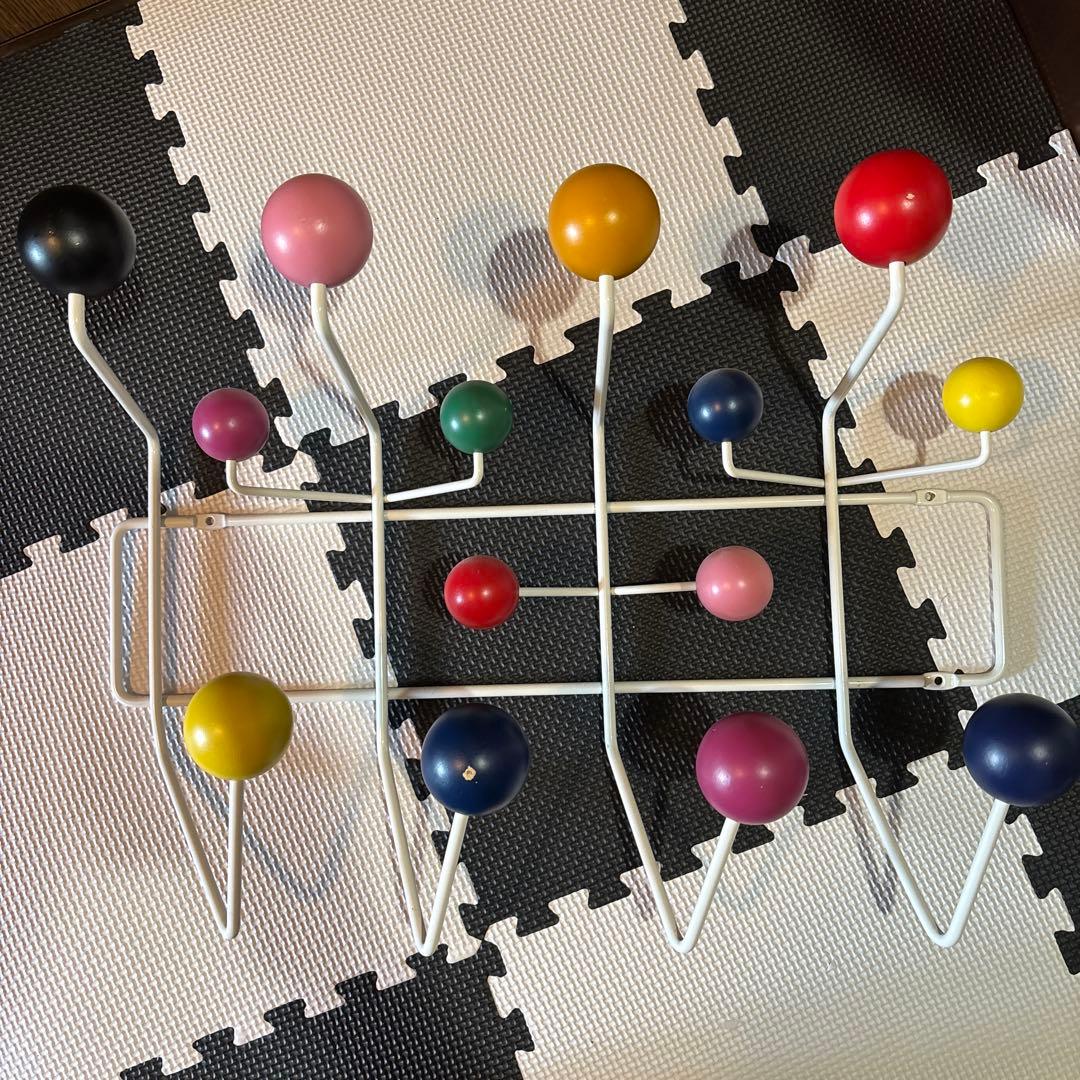 ハーマンミラー イームズ ハングイット オール マルチカラー デザイン