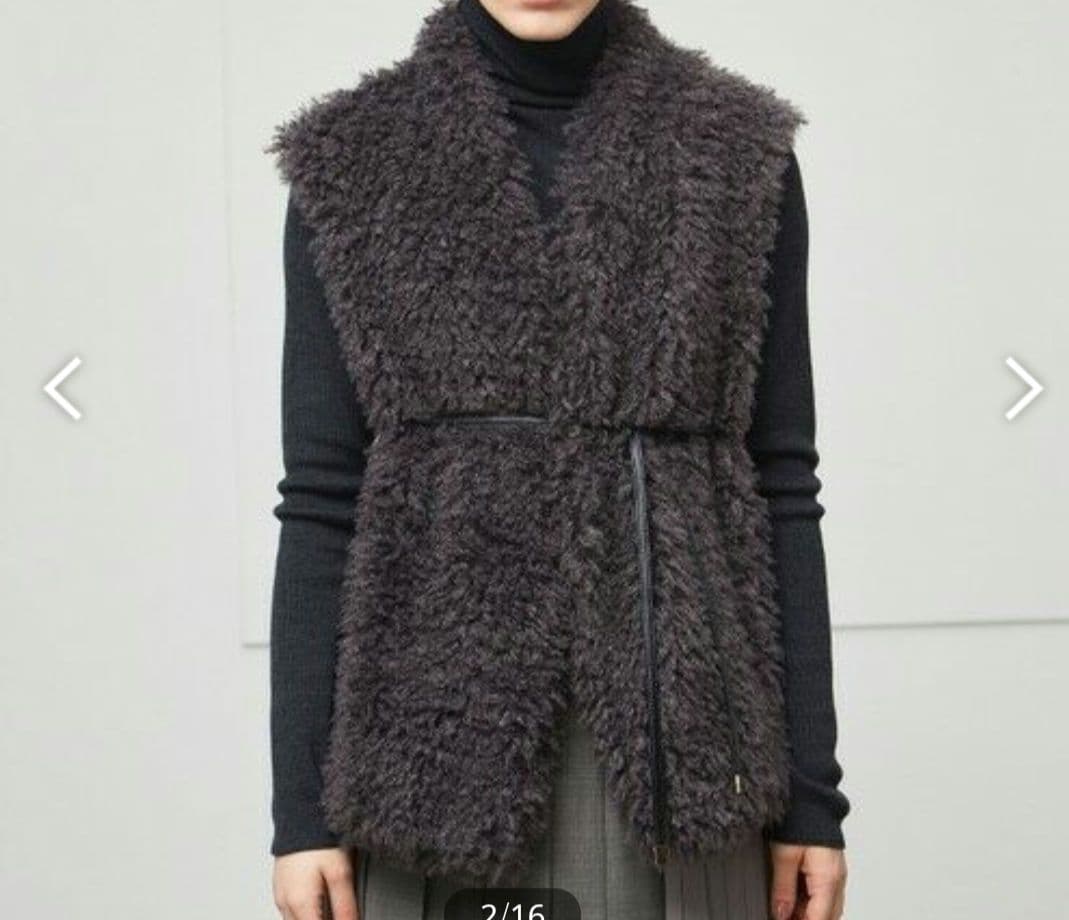 BEIGE PUY / フェイクファーベスト