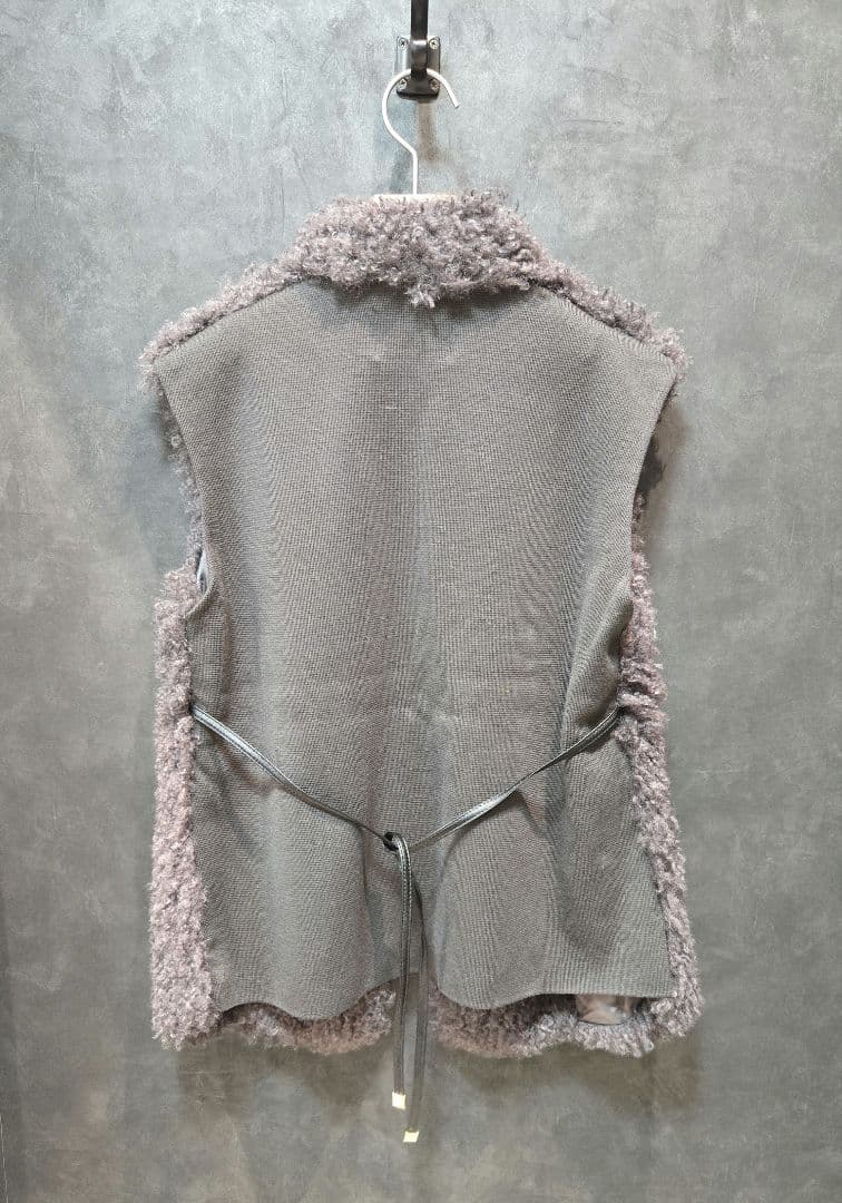 BEIGE PUY / フェイクファーベスト