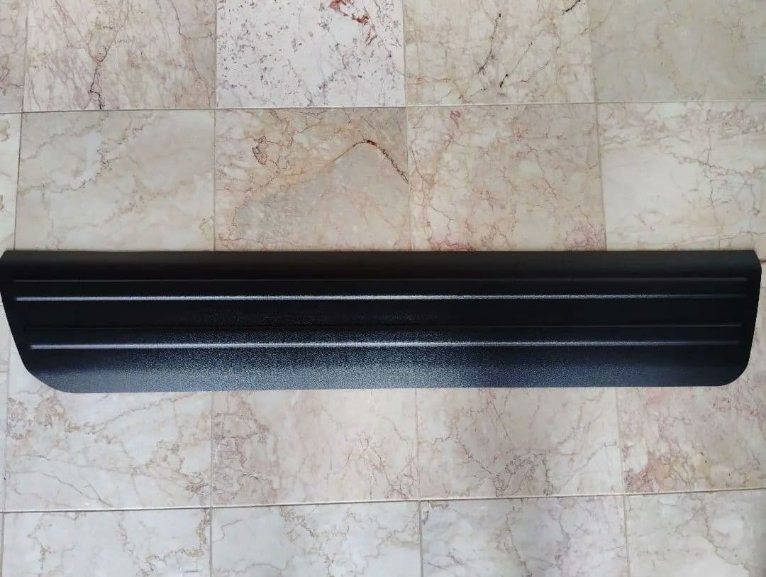 ジムニー JB64 、74サイドドアパネル 2枚セット　新品・未使用品 送料込み