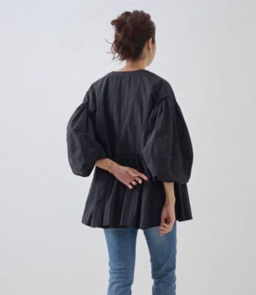 26400円　今季新品　ビアズリー　ペプラム　フレア　ジップ　ブルゾン　黒