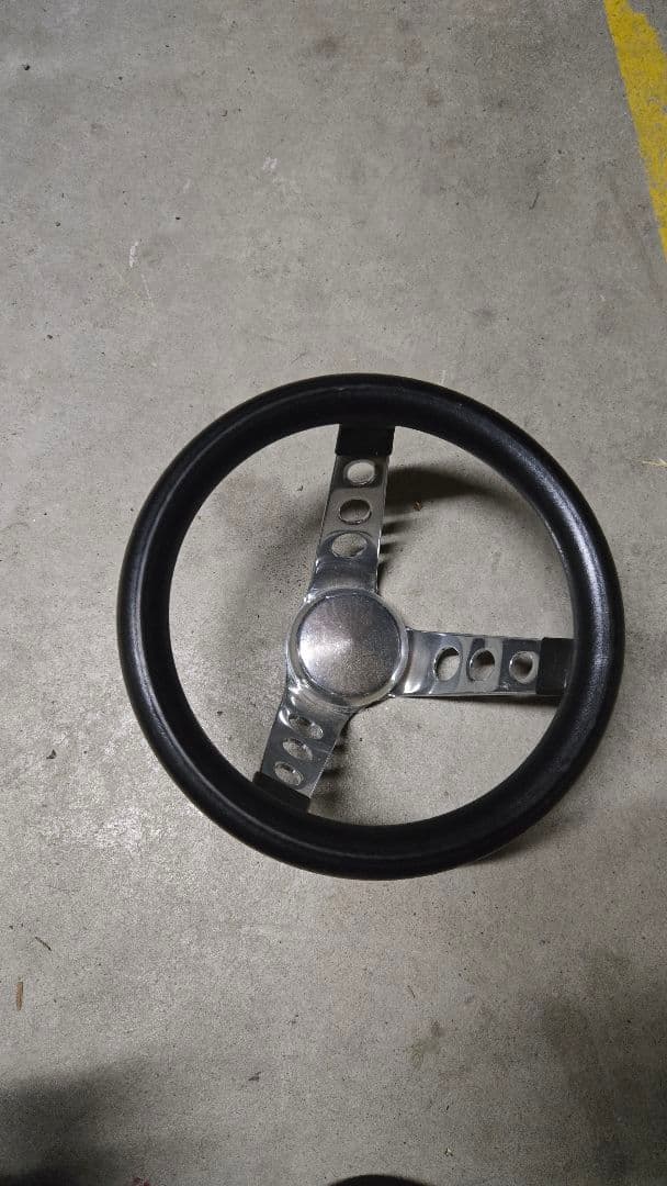 grant製　小径ステアリング 未使用！