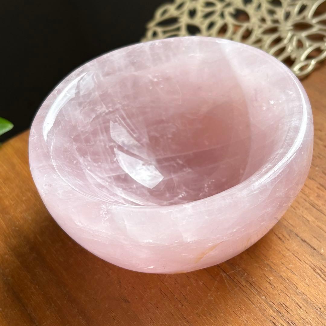 Takahiroさま専用　天然石 マダガスカル産ローズクォーツ お椀430g