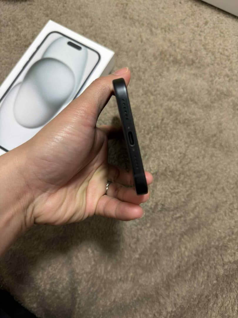 F*i様 Iphone 15 plus 128