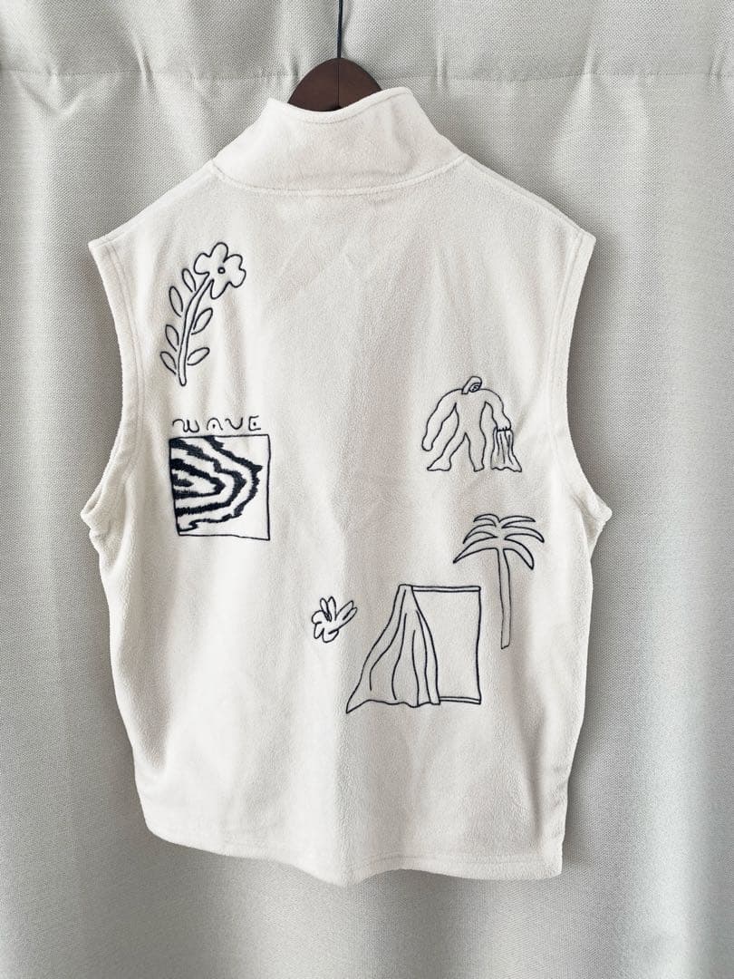 コモンナウン フリースベスト