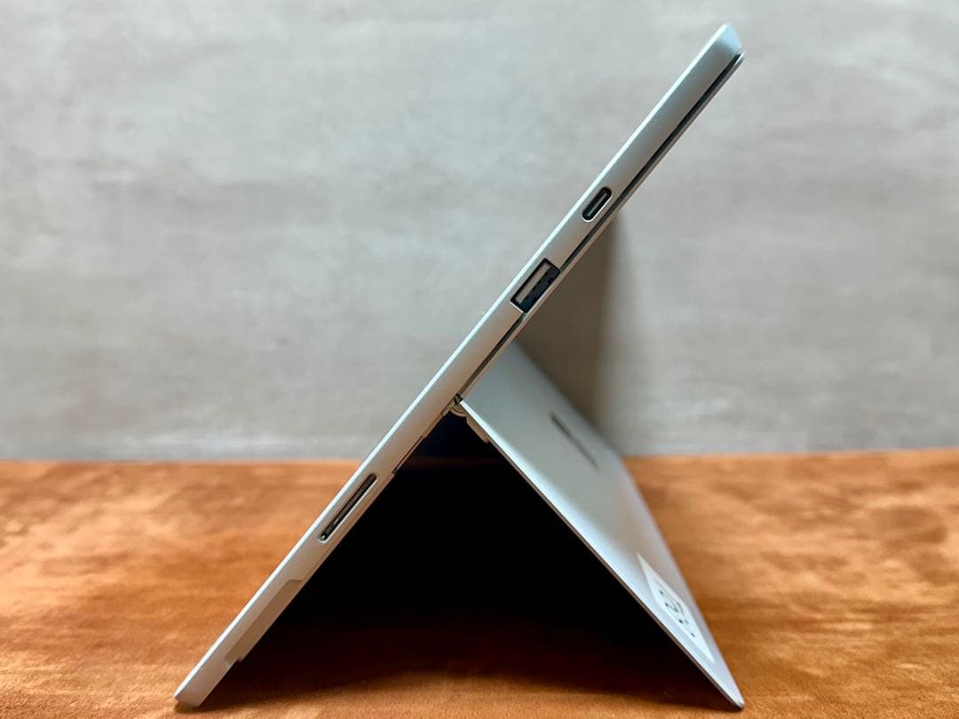 Microsoft Surface Pro 7+ 本体 8 256GB |T68