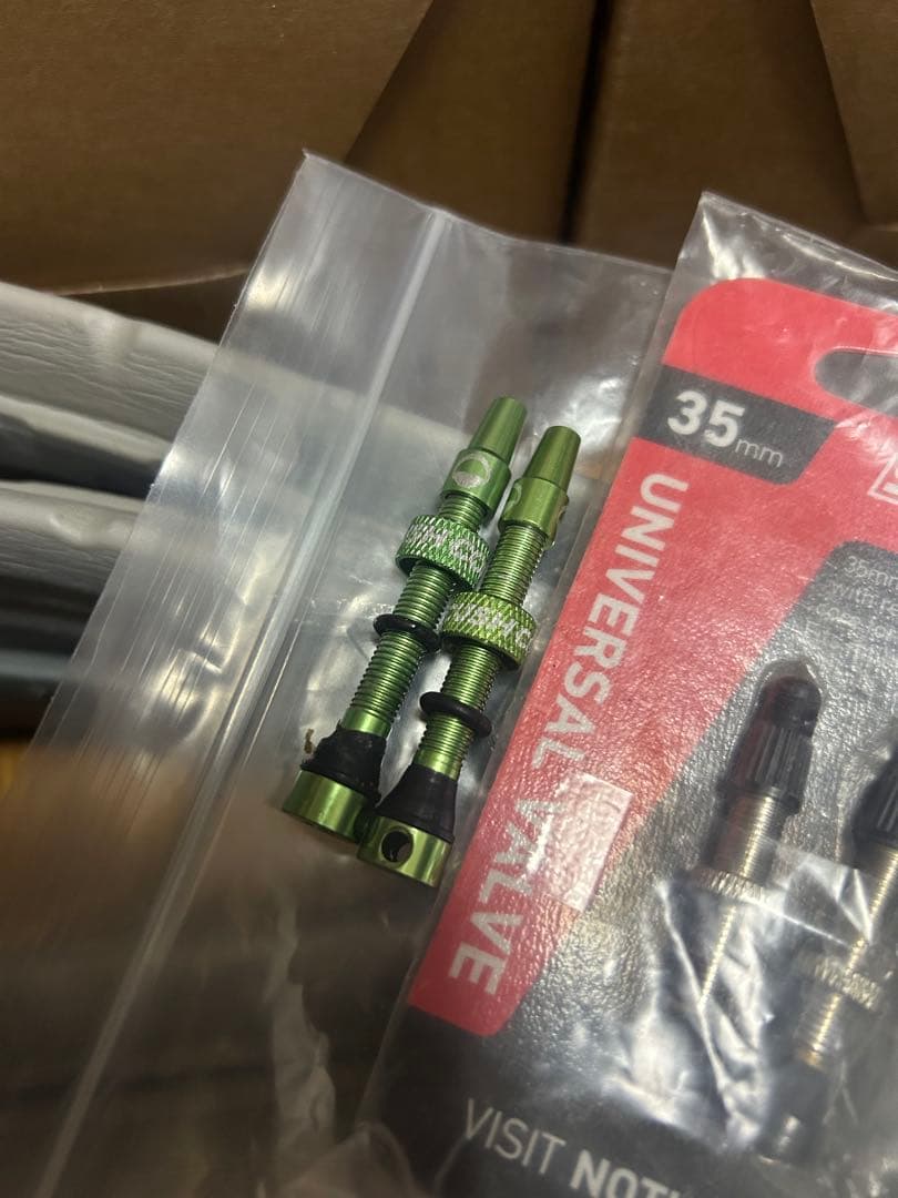 Niz スペシャライズド ヘルメット 29erタイヤ インサートセット