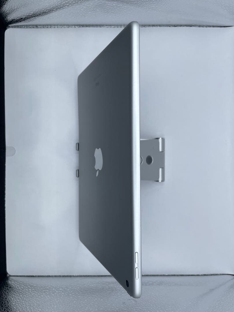 iPad 7世代 32GB バッテリー86%