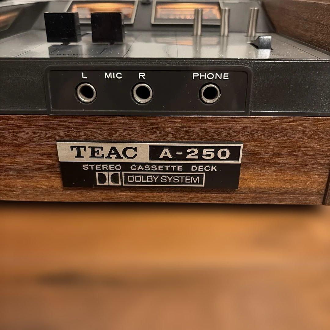 TEAC テアック A-250 ステレオ カセットデッキ レコーダー 稼働品