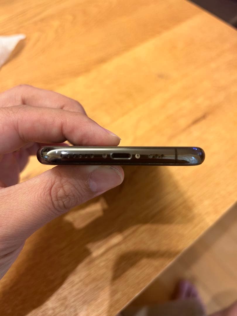 iPhone XS 64GB 美品