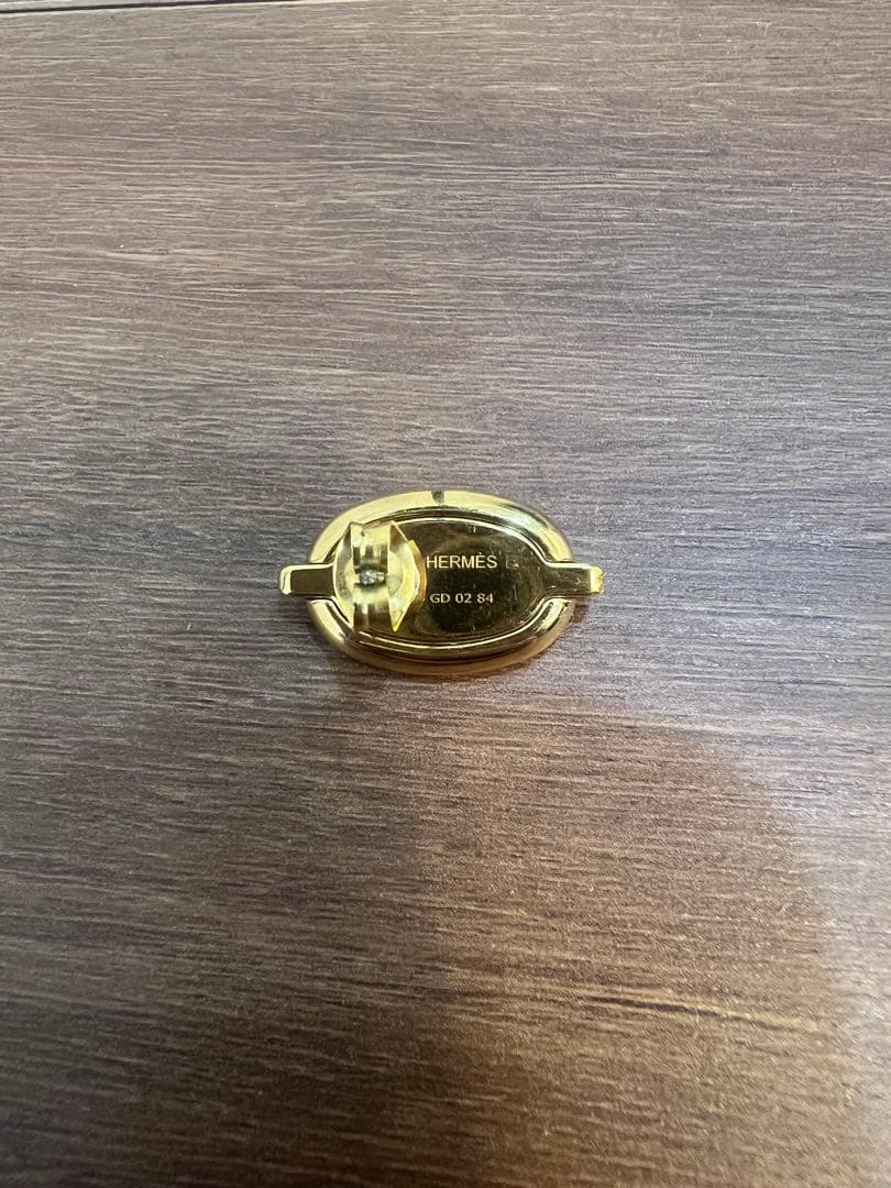 エルメス シェーヌダンクル シャネル カメリア ピアスセット 各片耳のみ