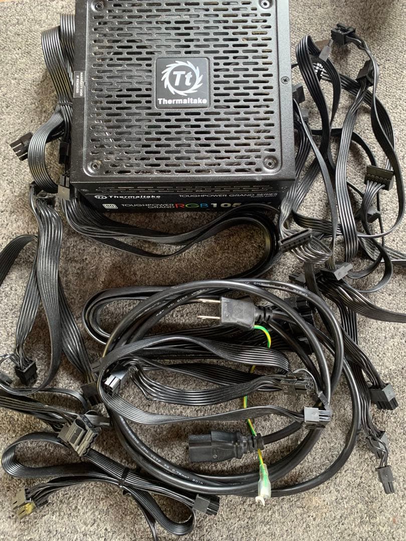 1050W PLATINUM 電源Thermaltake Toughpower