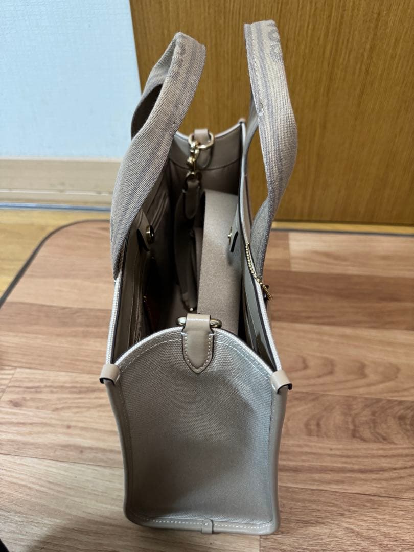 新品　未使用COACH ベージュ トートバッグ　品番: CAK93 IMLG6