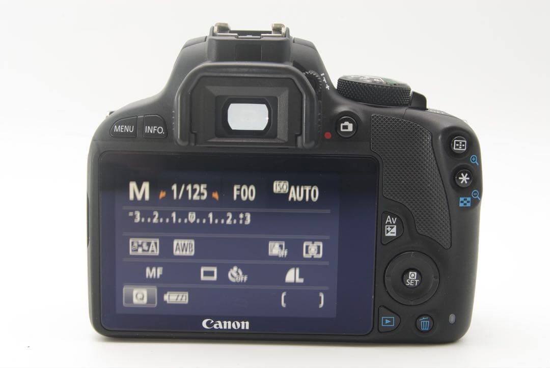 新品級美品✨Canon EOS Kiss X7 レンズキット　スマホ転送　軽量