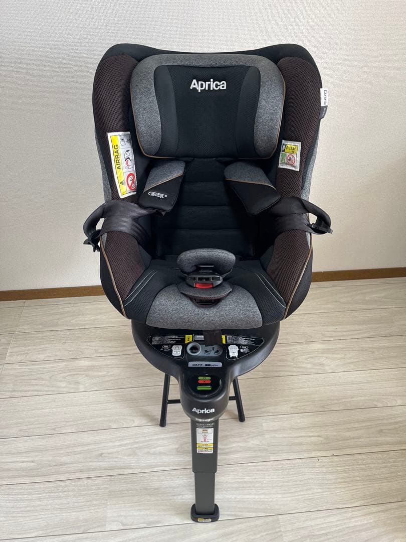 Aprica クルリラプロテクト ISOFIX取付 チャイルドシート
