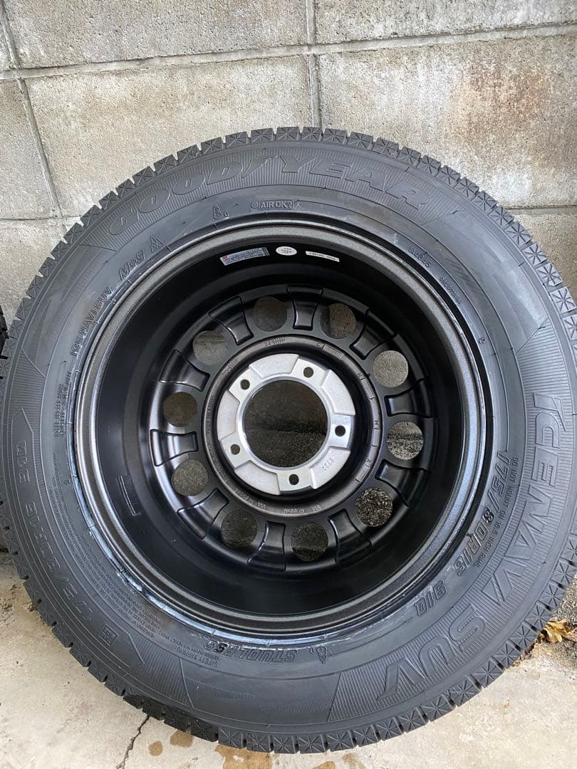 「引取り限定」ジムニー用スタッドレスタイヤ+アルミホイール4本セット(新品同様)