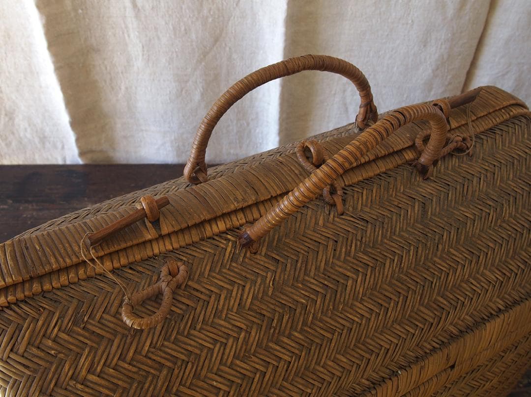 ふた付きバスケット パニエ かご細工 柳 籐 枝編み細工 ヨーロッパ /K404