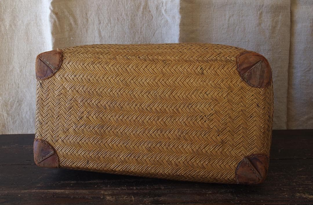 ふた付きバスケット パニエ かご細工 柳 籐 枝編み細工 ヨーロッパ /K404