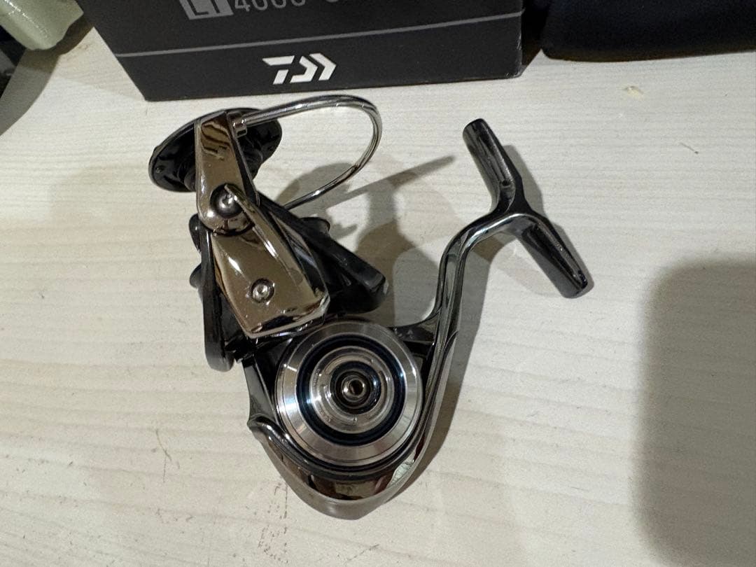 ★☆ダイワ　18イグジスト　LT4000 CXH ボディ　美品