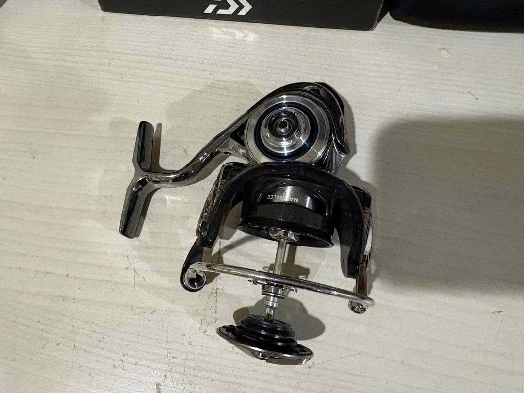 ★☆ダイワ　18イグジスト　LT4000 CXH ボディ　美品