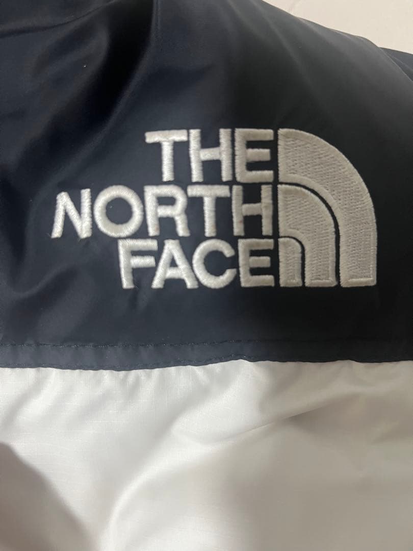 THE NORTH FACE ダウンジャケット ホワイト/ブラック