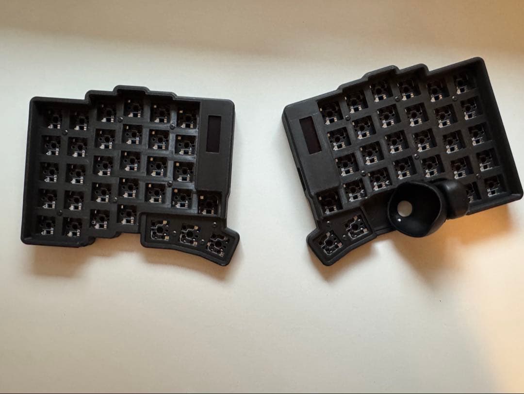 【新品】 keyball61 keychron仕様　トップケースマウント