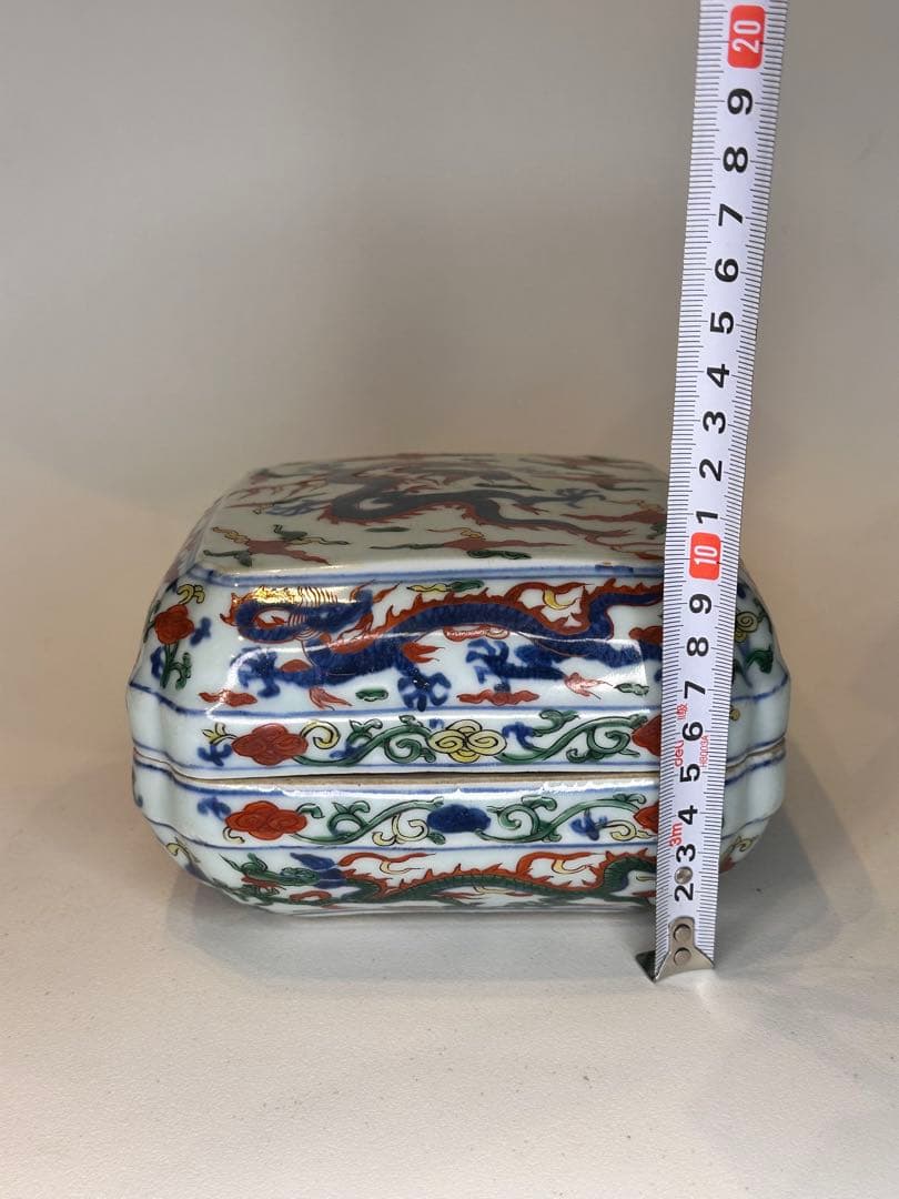 本mercy！中国 明代 大明嘉靖年製 五彩 龍文 蓋盒 四面龍文 骨董品