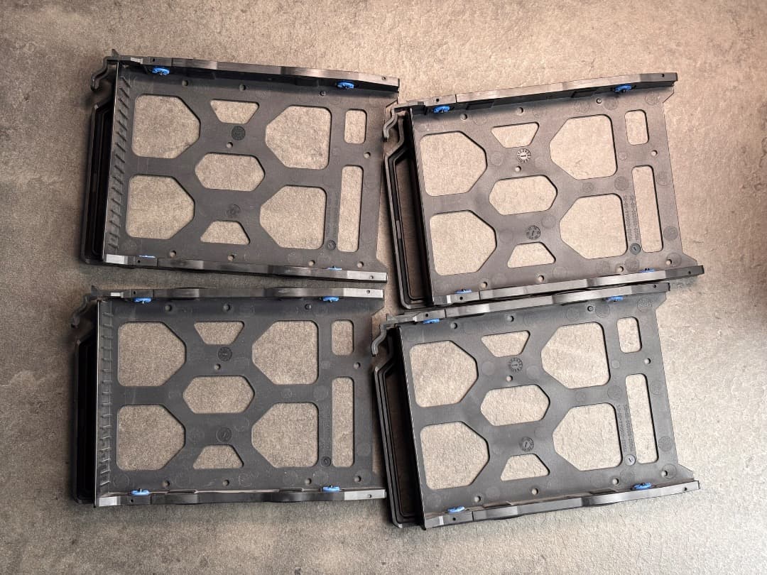 QNAP TS-453Be NAS 本体（10GbE・メモリ8GB拡張済み）