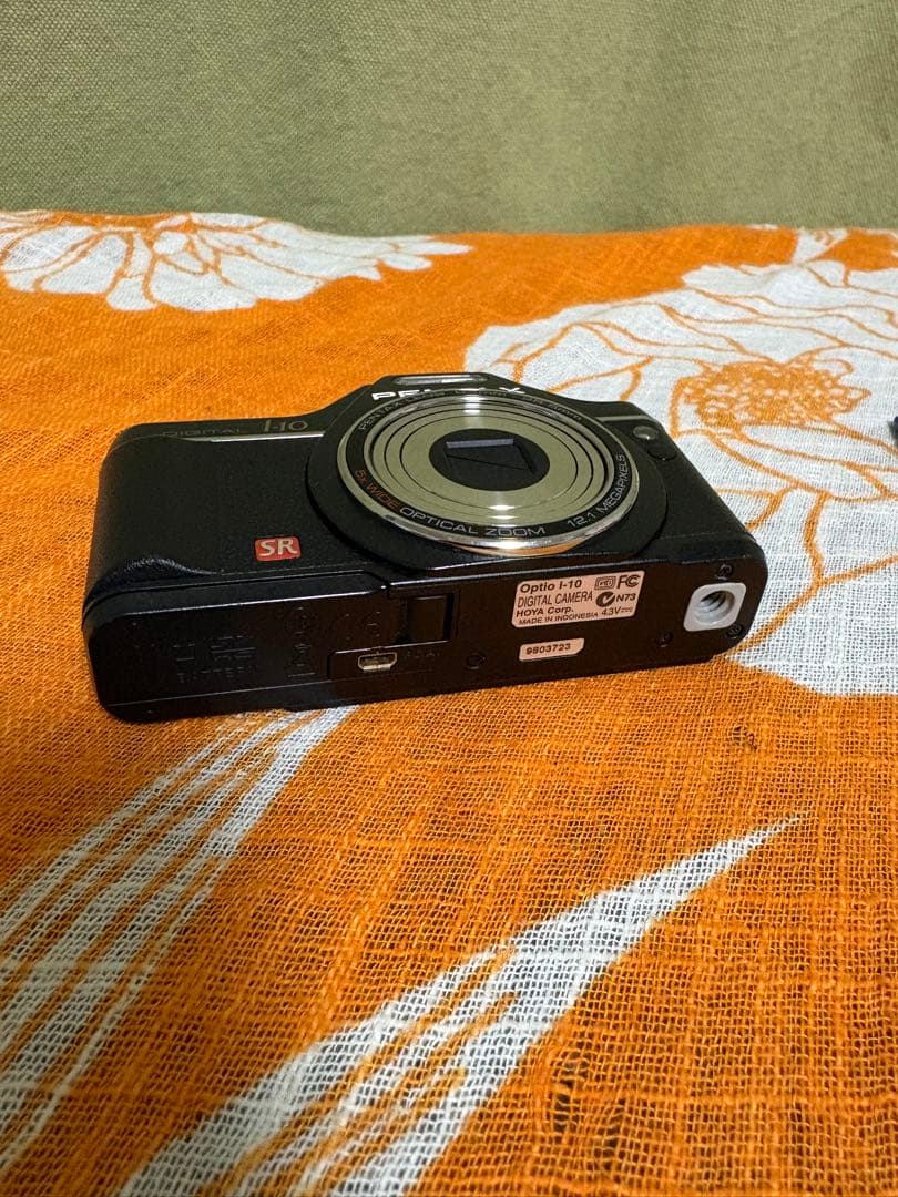 PENTAX I-10 コンパクトデジタルカメラ　レトロデザイン