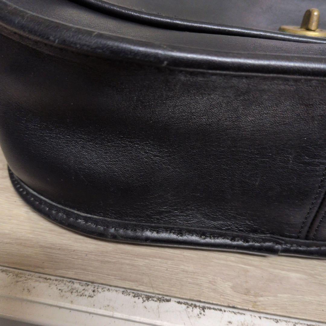 coach ターンロック　ショルダーバッグ　ブラック　レザー