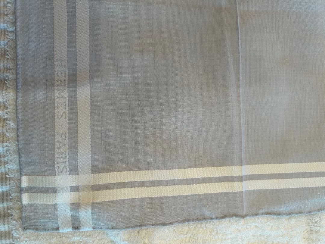 2枚新品未使用HERMES ストライプハンカチ 2色セットシール付き