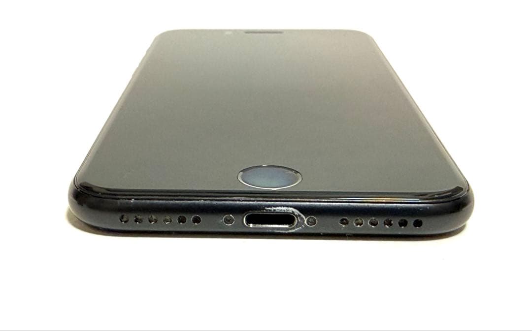 iPhone SE 第2世代　64GB