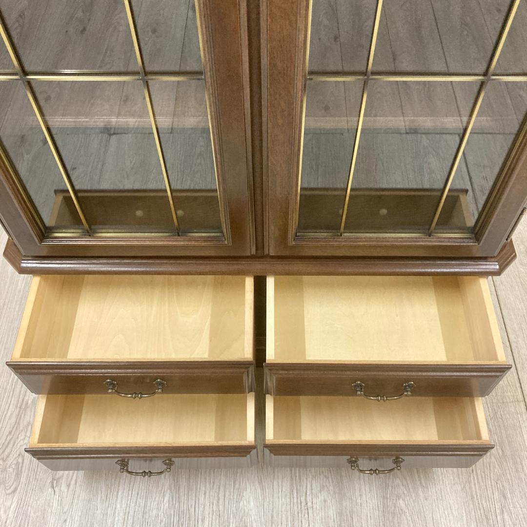 美品【カリモク】ドマーニ　クイーンズライフ　飾り棚　カップボード　書棚