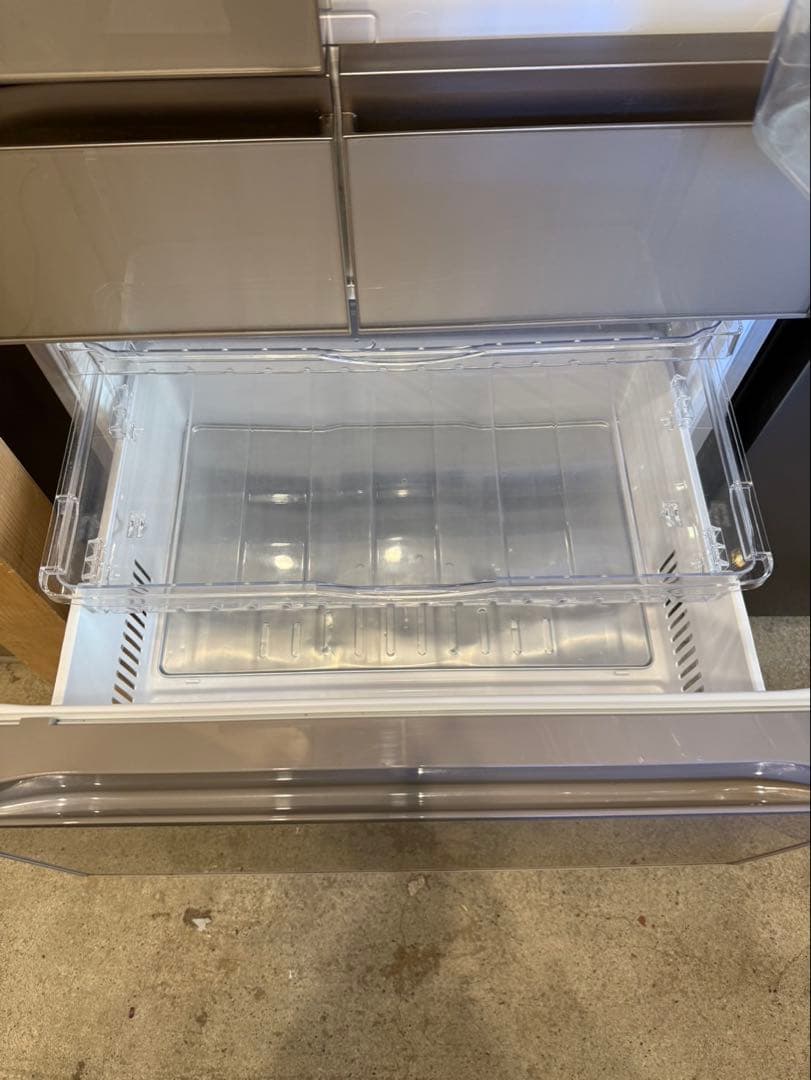 日立　HITACHI　2015年製　6ドア　大容量　大型　冷蔵庫　517L