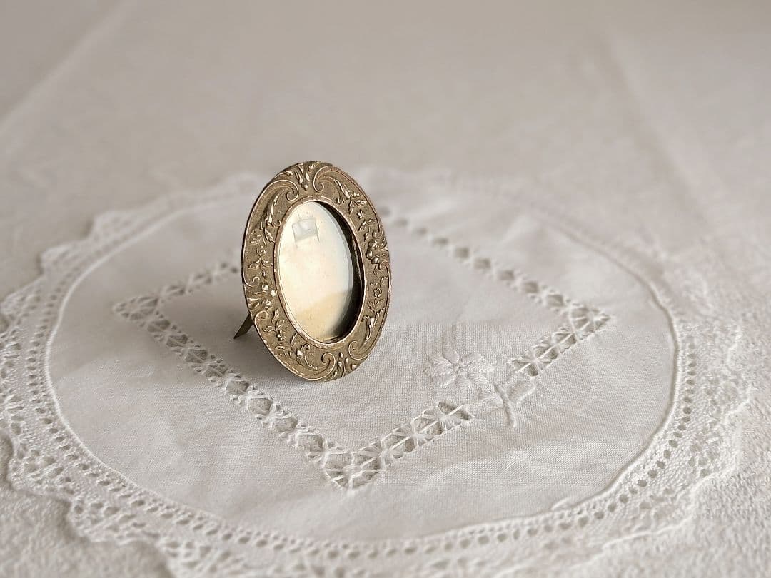 * antique flame ୨୧* オーバル型 かわいいアンティークフレーム