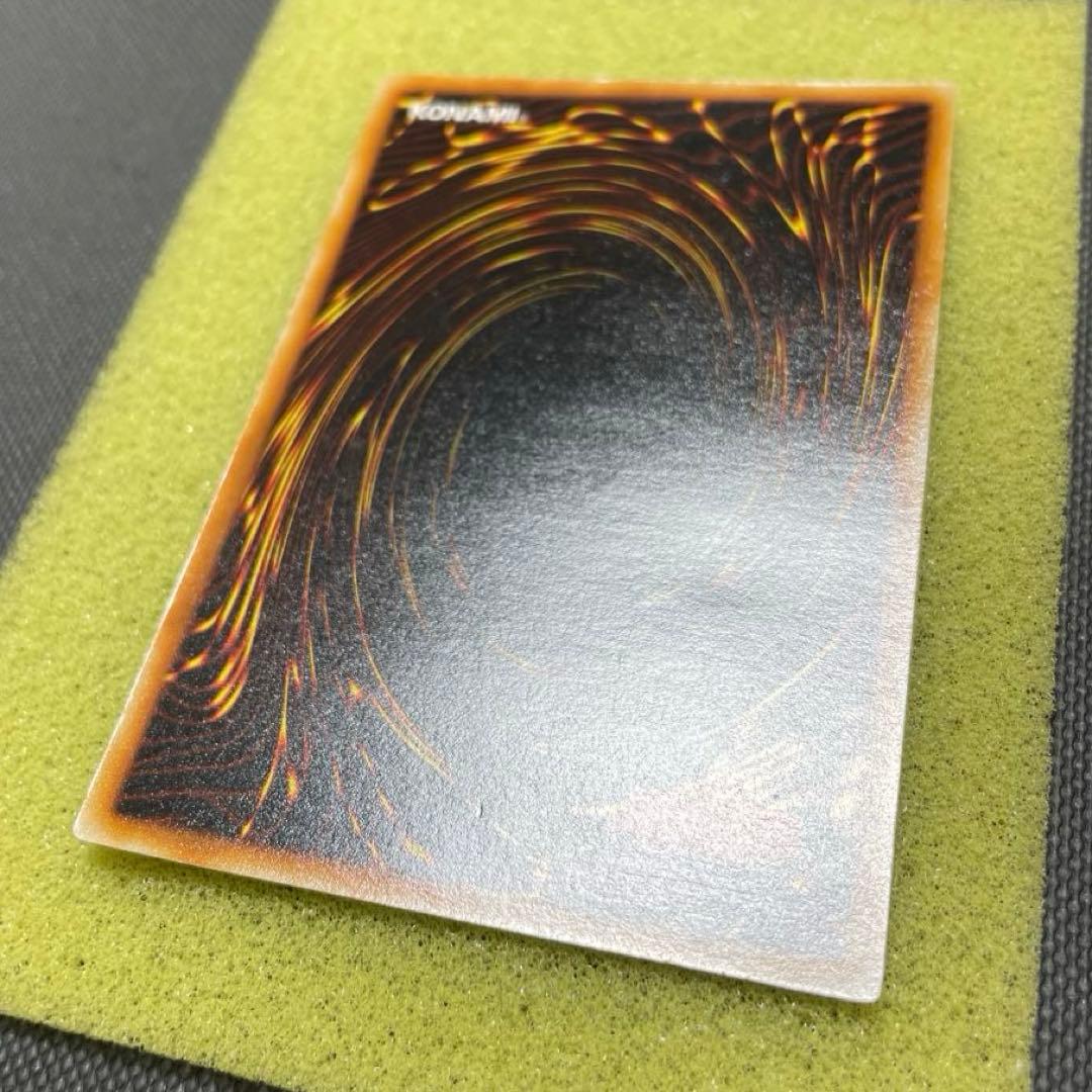 遊戯王　初期　ブラックマジシャン