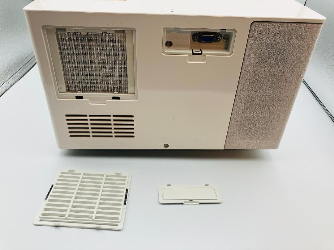 EPSON プロジェクター　dreamio EMP-TWD3