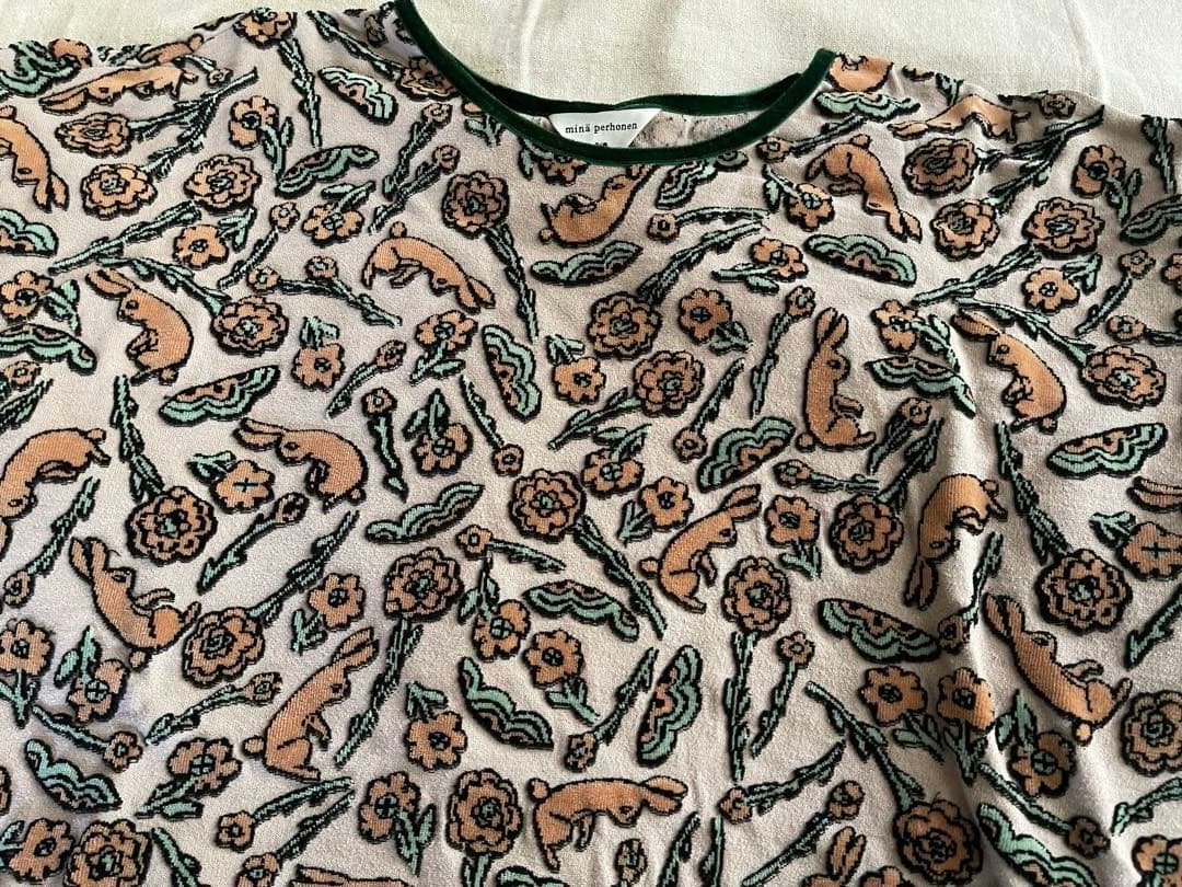 ミナペルホネン カットソー　swimming flower 40