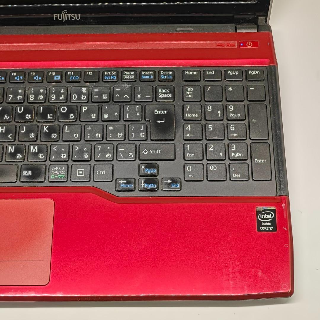【富士通】LIFEBOOK 高速i7 SSD256GB 16GB 赤 ノートPC