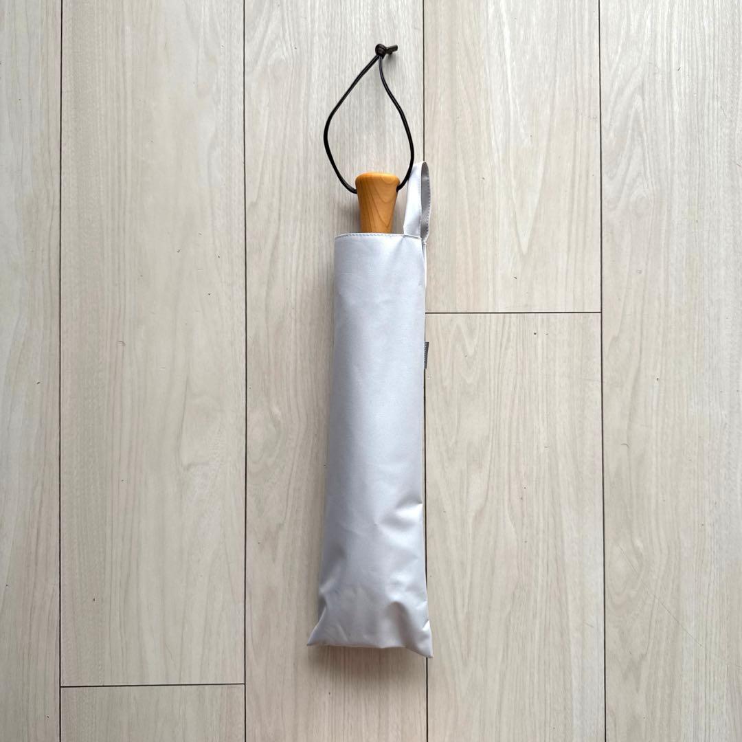 【新品】サンバリア100 折りたたみ日傘　２段折 / 無地　ホワイト　ストレート