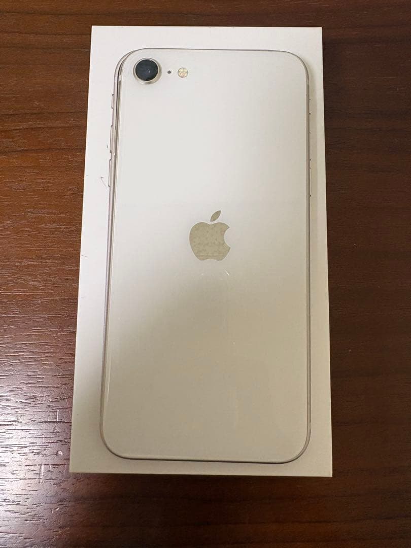 iPhone se第3世代64GB
