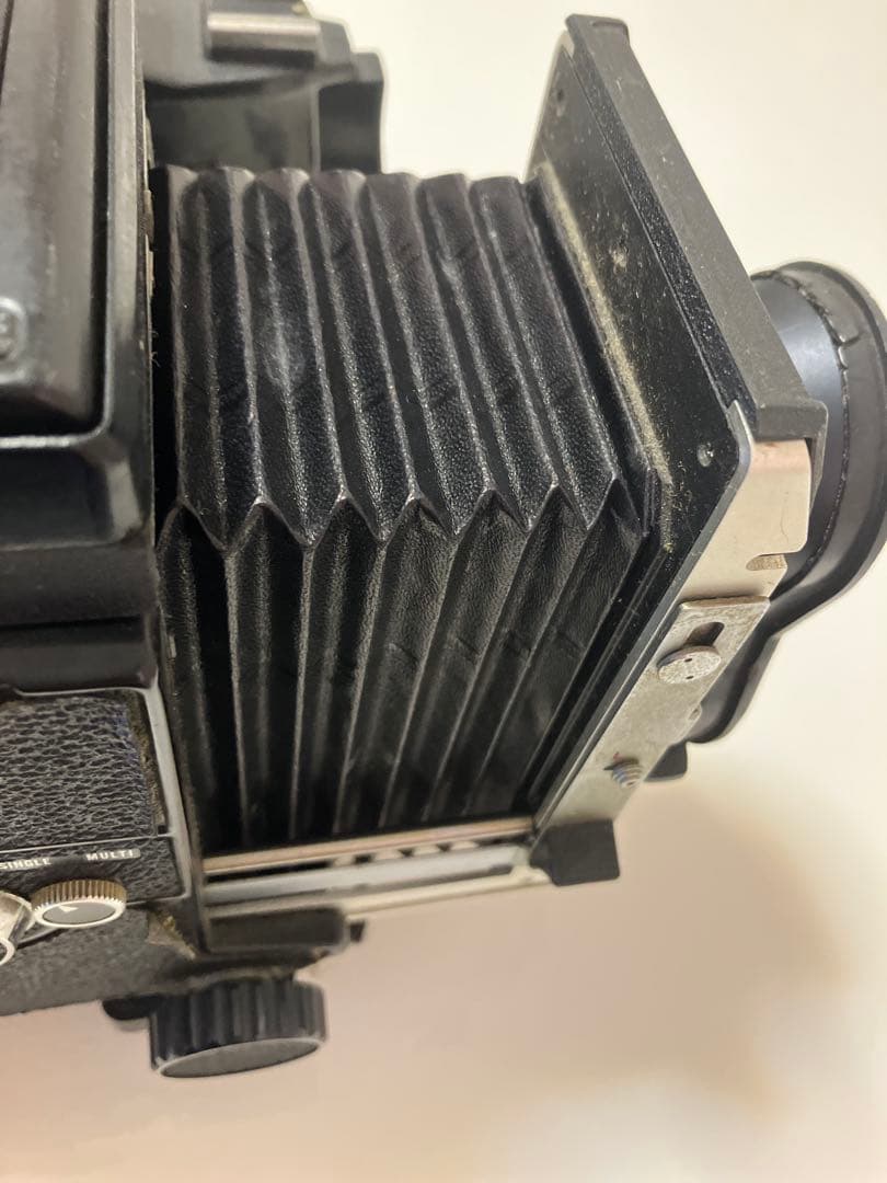 Mamiya C330 プロフェッショナル 二眼レフカメラ ハンドル付き