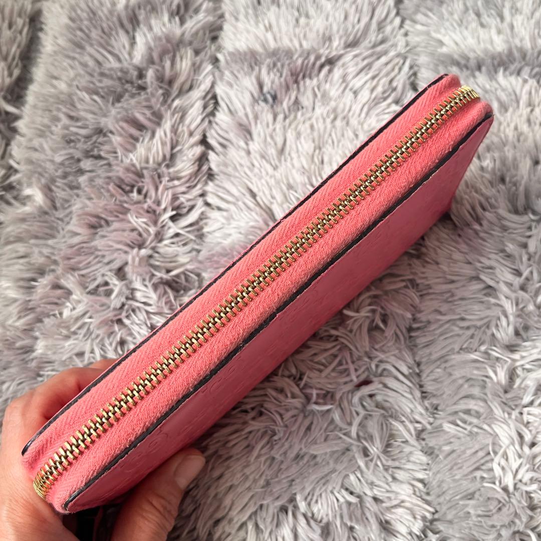 美品✨GUCCI シマ　ラウンドファスナー　ピンク　長財布　レディース
