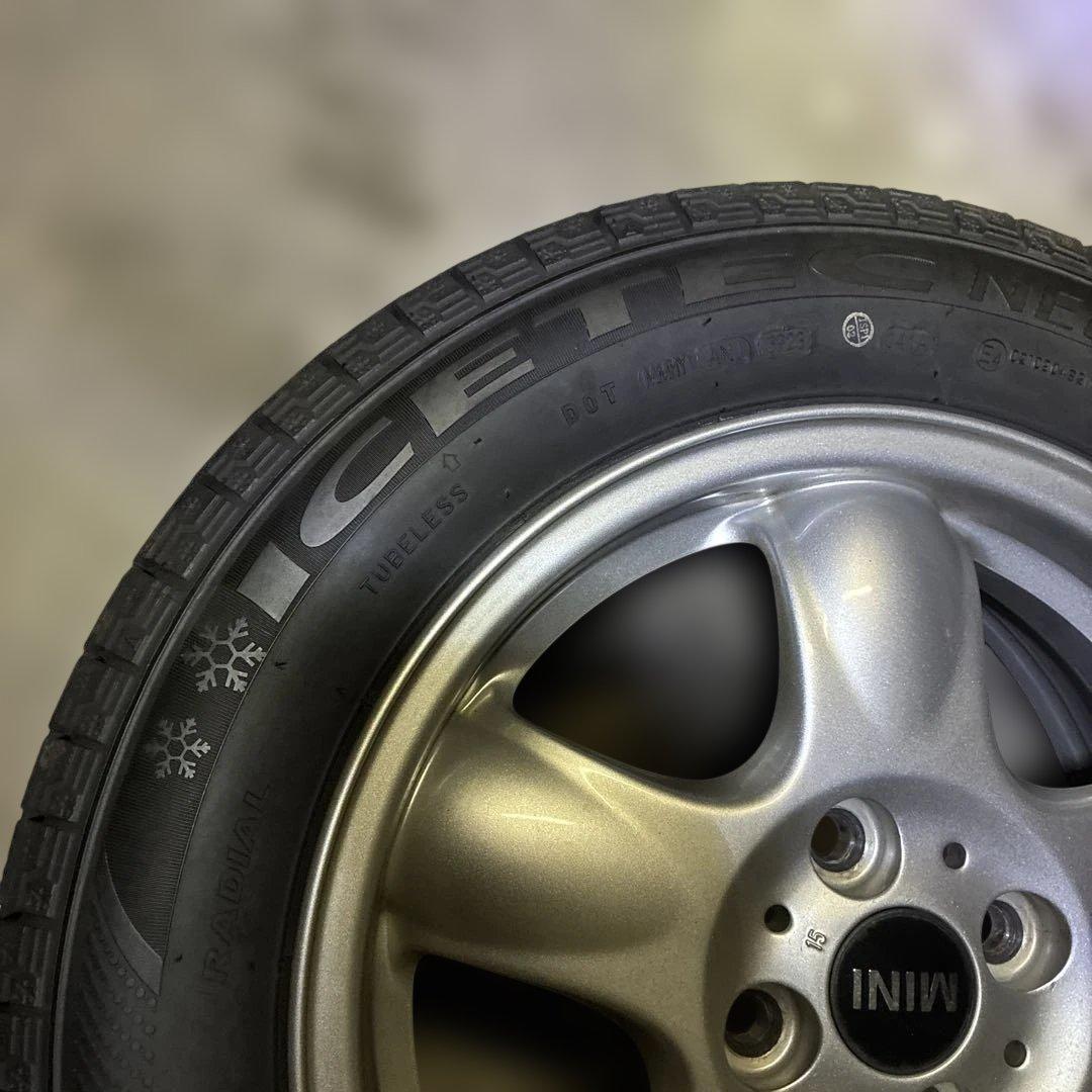 はじー　15インチアルミホイール スタッドレス 4本