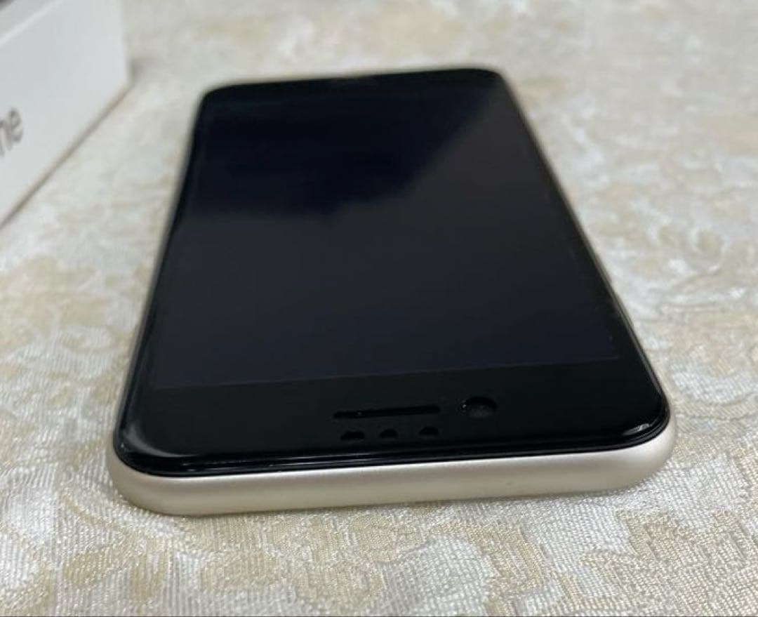 スマホ Apple iPhoneSE 第3世代 128GB スターライト 白