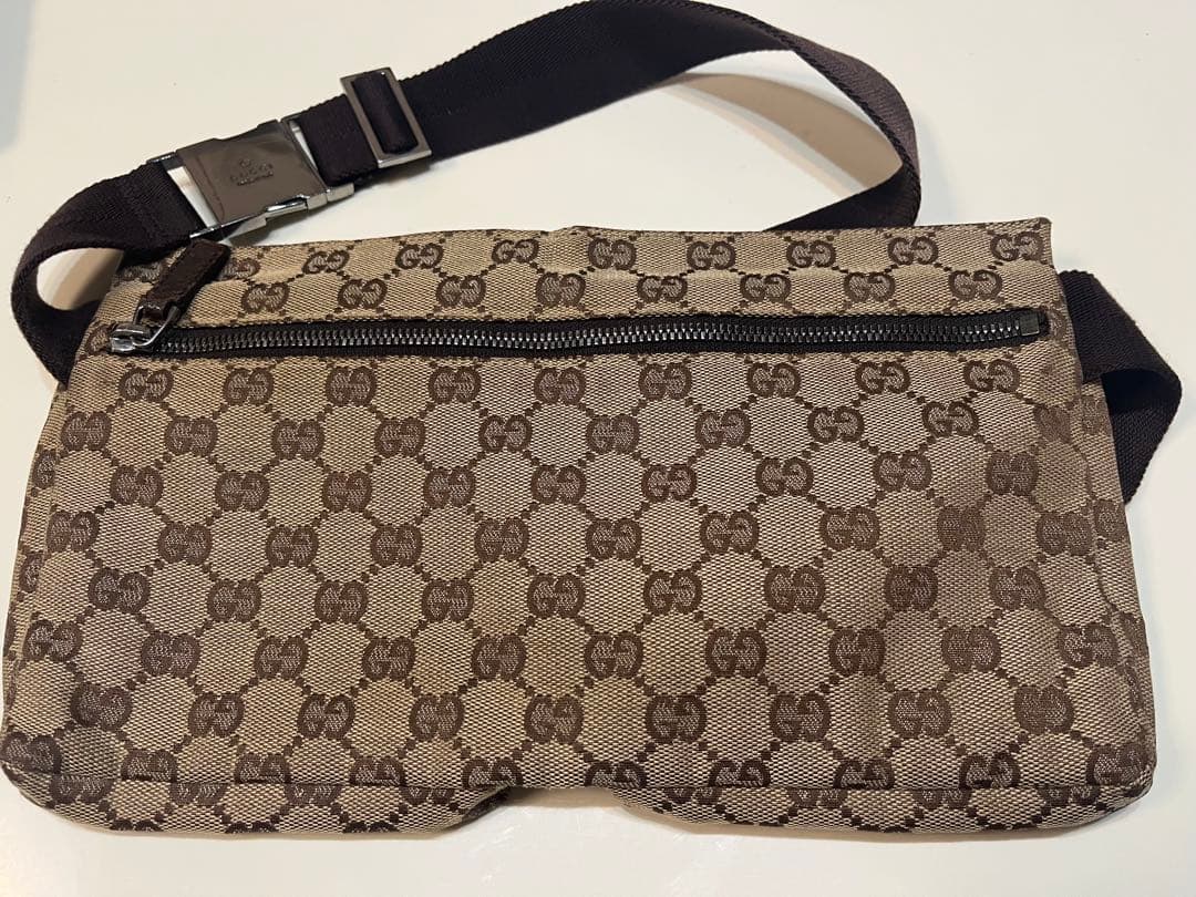 グッチ　ウエストバック