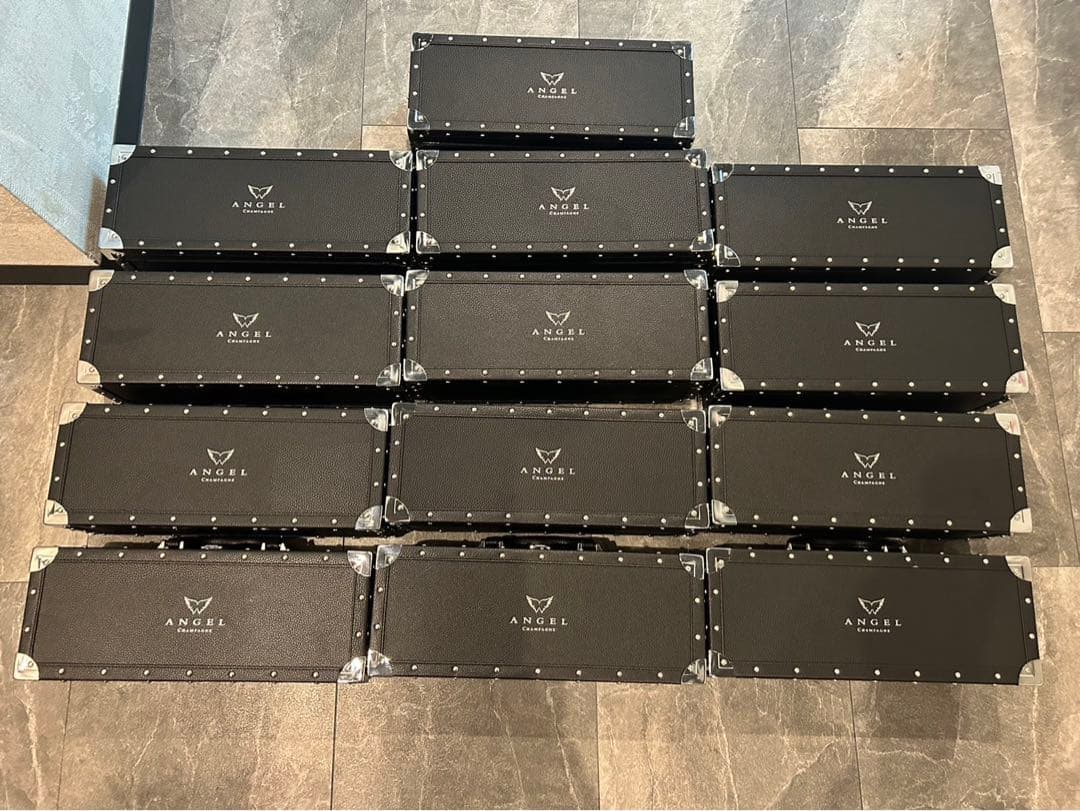 エンジェルシャンパン　空箱