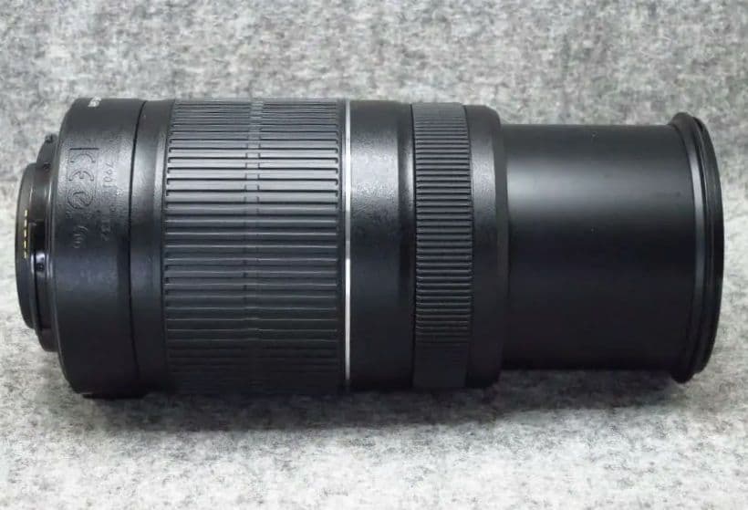 Canon EF-S55-250mm F4-5.6 IS II　フード付き