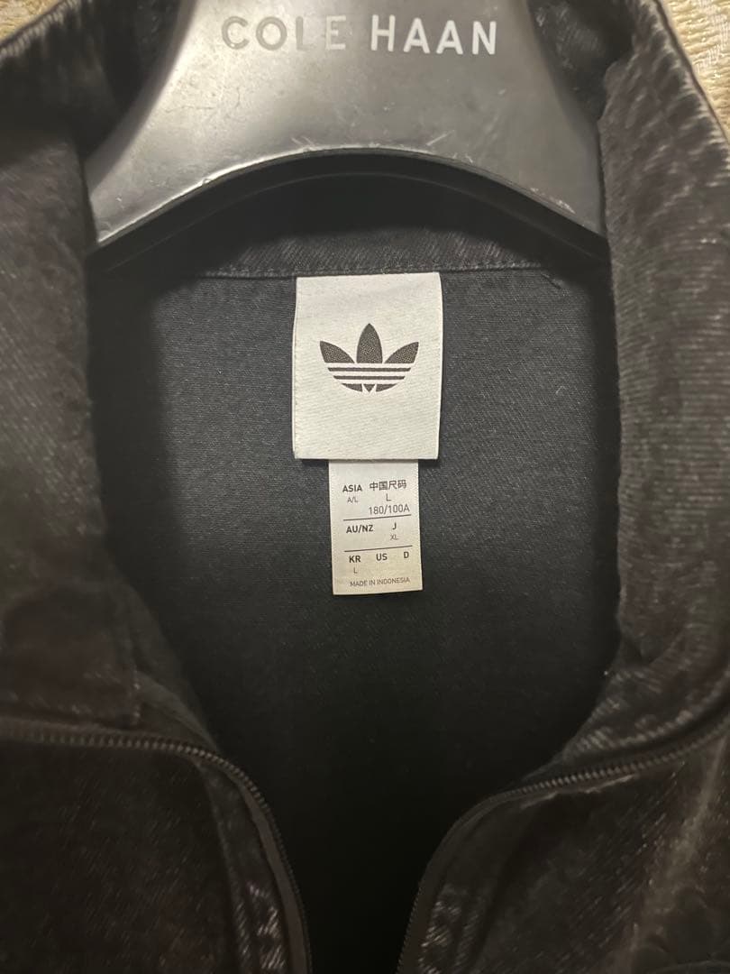 定価19000円　新品未使用　adidas ブラック　デニムジャケット　X L