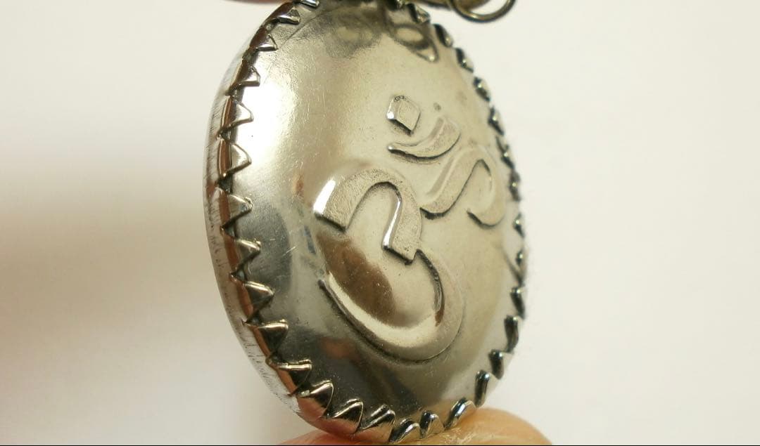 シヴァ神 オーム ペンダント アルダナリシュワラ ＜シヴァ神と藤井風＞